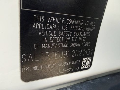 Used 2020 Land Rover Defender 110 SE AWD/4WD image 34