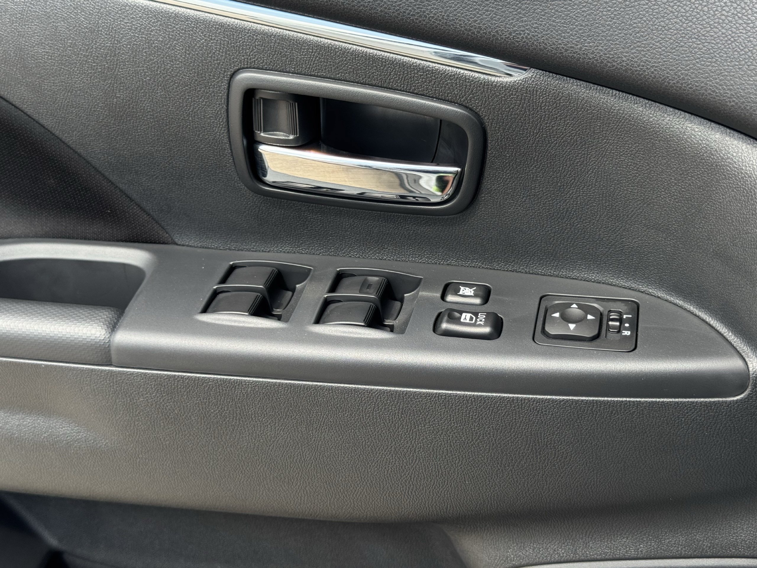 New 2027 Mitsubishi Outlander Sport ES FWD image 18
