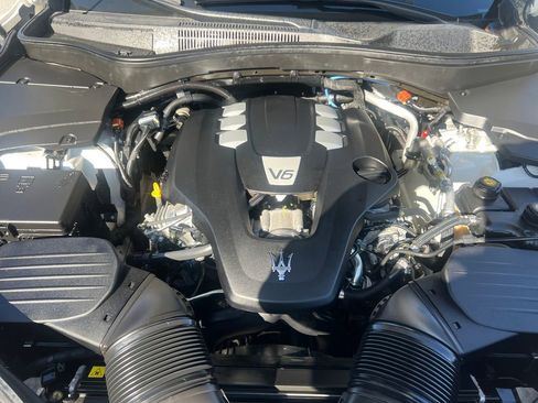 Used 2022 Maserati Levante GT image 21