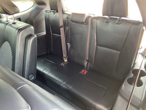 Used 2021 Toyota Highlander XSE FWD image 32
