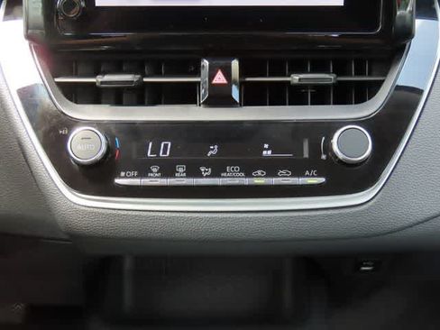 Used 2024 Toyota Corolla LE FWD image 20