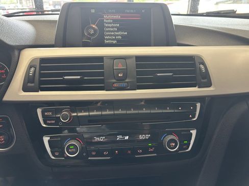 Used 2016 BMW 320i Sedan RWD image 17