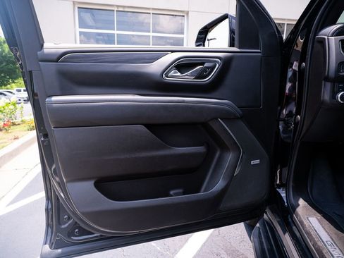 Used 2021 GMC Yukon SLT AWD/4WD image 27