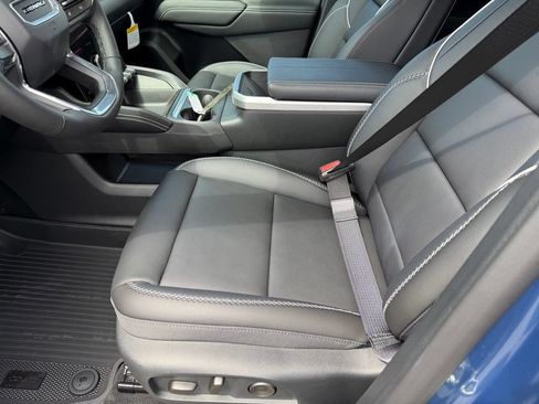 New 2027 GMC Terrain Denali w/ LPO, Floor Liner Package AWD/4WD image 16