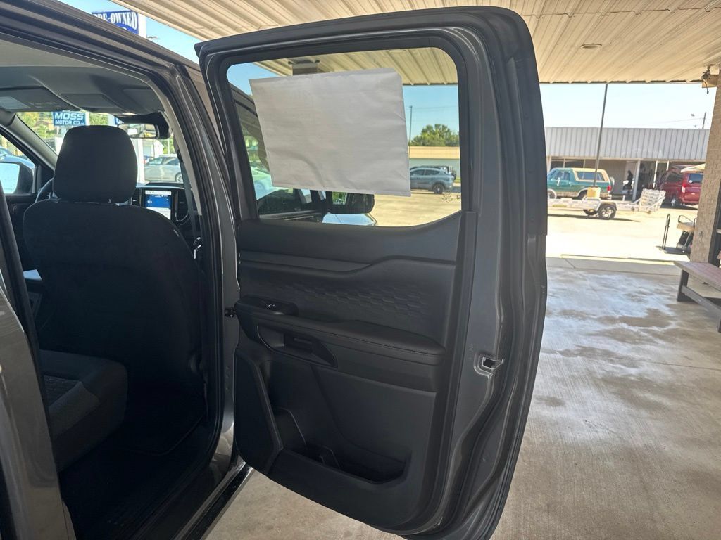 New 2026 Ford Ranger XLT w/ Black Appearance Package AWD/4WD image 22