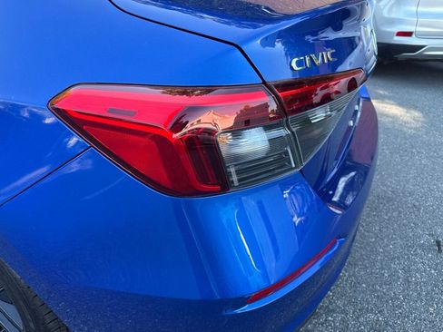 Used 2023 Honda Civic Sport image 7