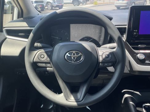 Used 2025 Toyota Corolla LE w/ LE Premium Package image 16