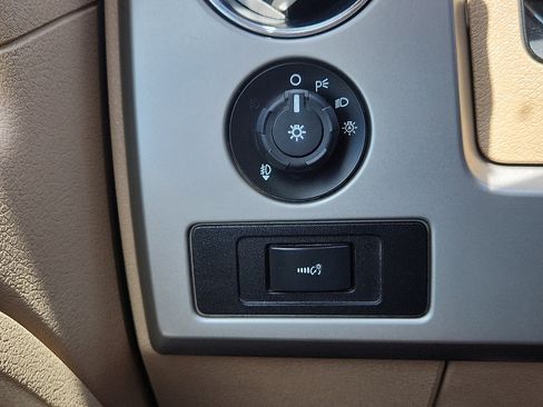 Used 2011 Ford F150 Lariat w/ Lariat Plus Pkg AWD/4WD image 17