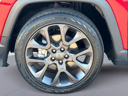 Used 2021 Jeep Compass Latitude w/ Sun and Sound Group image 11