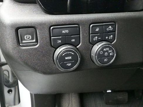 Used 2023 Chevrolet Silverado 1500 LTZ AWD/4WD image 20