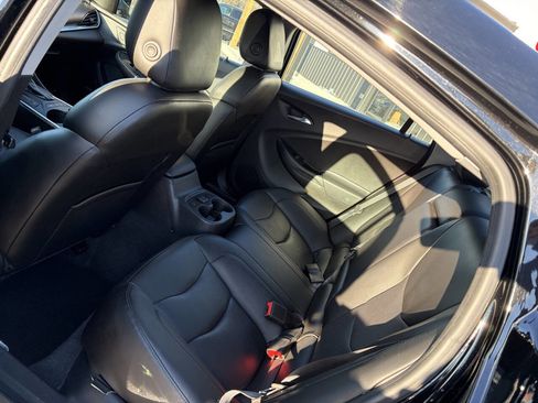 Used 2018 Chevrolet Volt Premier w/ Driver Confidence Package image 20