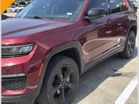 Used 2023 Jeep Grand Cherokee Limited w/ Black Appearance Package RWD image 1