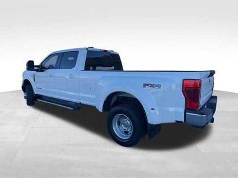Used 2022 Ford F350 Lariat w/ Lariat Ultimate Package image 4