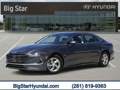 Used 2023 Hyundai Sonata SE w/ Preferred Accessory Package