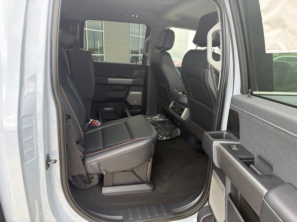 New 2026 Ford F350 Lariat w/ Lariat Premium Package AWD/4WD image 27