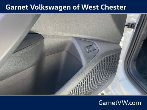 New 2026 Volkswagen Jetta SE FWD image 13