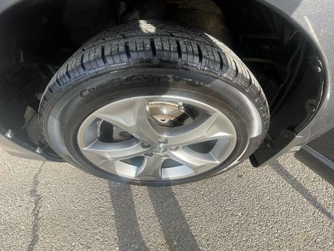 Used 2014 Toyota Venza XLE image 18