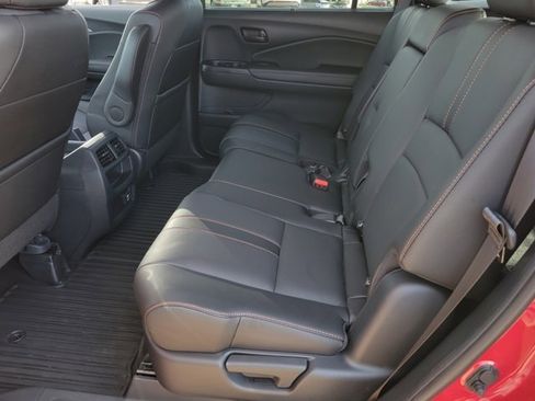 Used 2023 Honda Passport TrailSport image 8