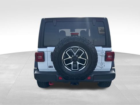 Used 2024 Jeep Wrangler Rubicon image 4