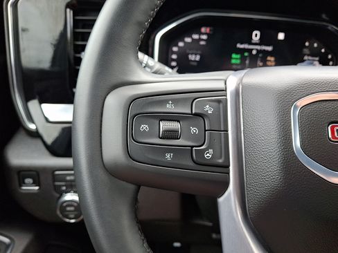 Certified 2026 GMC Sierra 1500 SLT AWD/4WD image 22