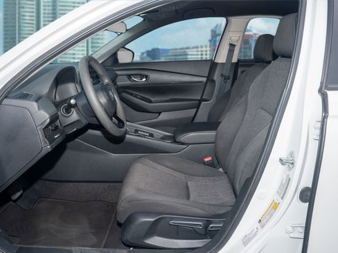 Used 2023 Honda Accord LX image 10