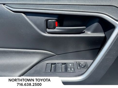 Used 2024 Toyota RAV4 LE AWD/4WD image 19