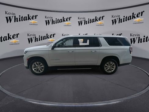 Used 2024 Chevrolet Suburban Premier w/ Premium Package 2 image 5