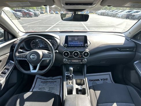 Used 2023 Nissan Sentra SR w/ Electronics Package FWD image 10