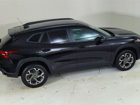 New 2026 Chevrolet Trax LT image 22