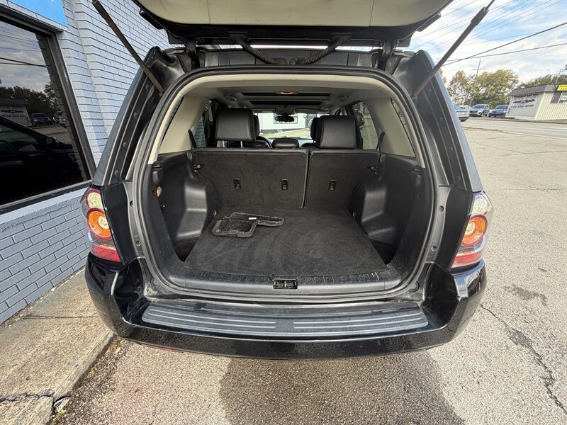 Used 2014 Land Rover LR2 AWD/4WD image 17