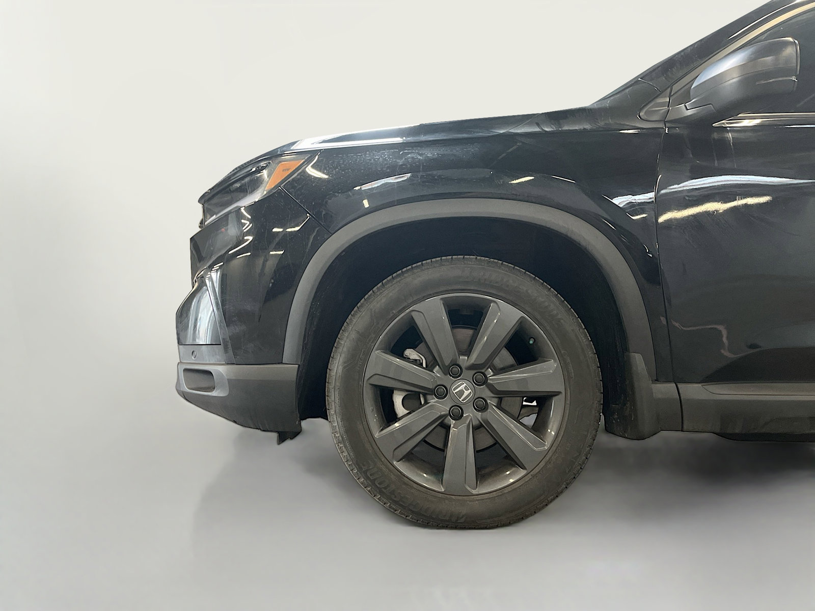 Used 2025 Honda Pilot Sport image 32