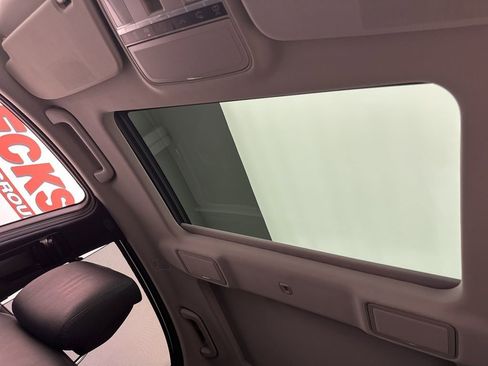 Used 2013 Mercedes-Benz S 550 4MATIC image 23