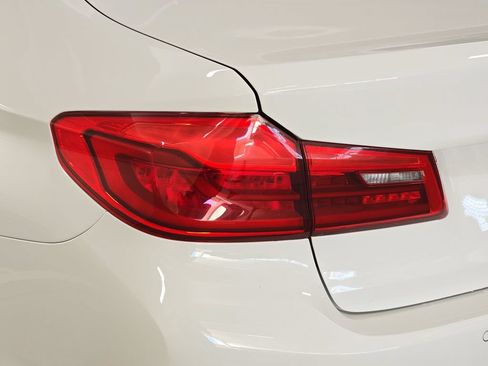 Used 2020 BMW 530i w/ Convenience Package RWD image 33