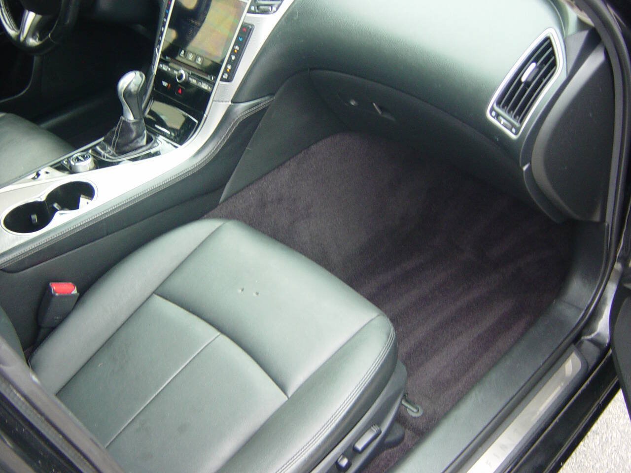 Used 2015 INFINITI Q50 AWD w/ Moonroof Package image 14