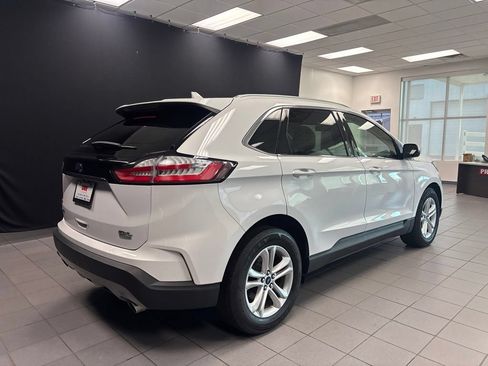 Used 2019 Ford Edge SEL w/ Equipment Group 201A FWD image 3