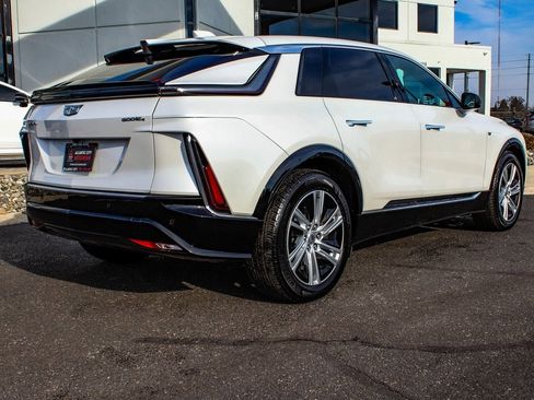 Used 2024 Cadillac Lyriq Tech image 6
