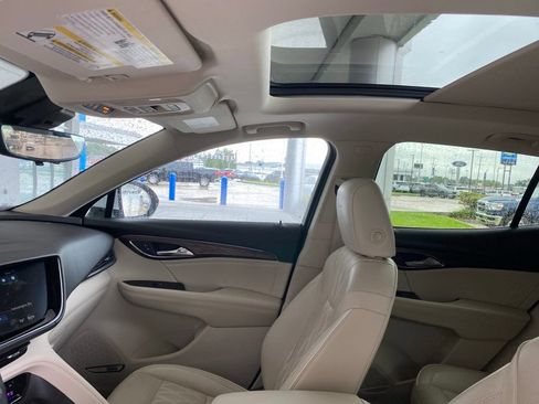 Used 2022 Buick Envision Avenir w/ Technology Package II FWD image 58