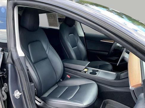 Used 2023 Tesla Model 3 Standard Range RWD image 8