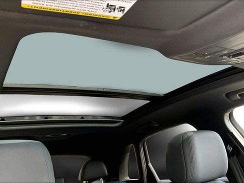 Used 2025 Audi Q3 2.0T Premium w/ Convenience Package image 27