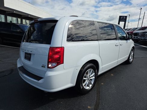Used 2019 Dodge Grand Caravan SXT FWD image 5