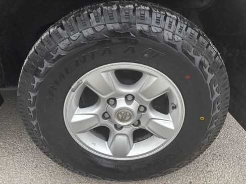 Used 2006 Toyota Sequoia SR5 image 35