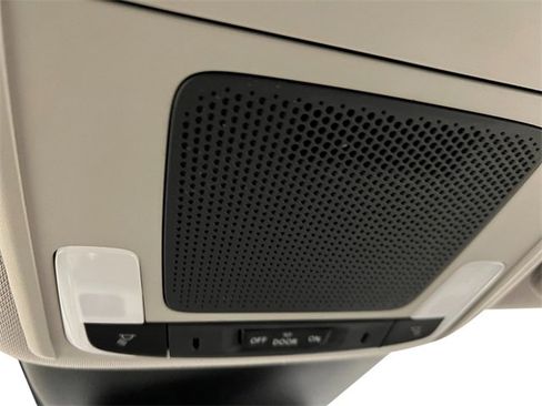 New 2025 Honda Pilot EX-L image 27