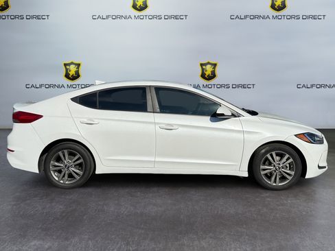 Used 2017 Hyundai Elantra SE image 6