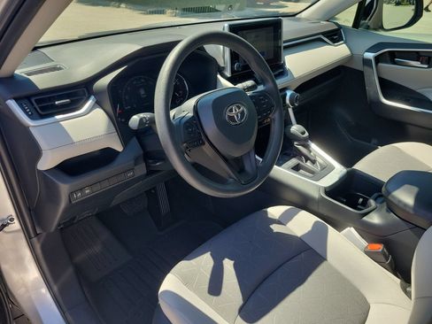 Used 2023 Toyota RAV4 XLE w/ Convenience Package FWD image 17