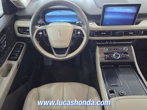 Used 2022 Lincoln Aviator Reserve w/ Equipment Group 201A RWD image 9