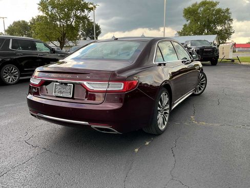 Used 2017 Lincoln Continental Select w/ Climate Package AWD/4WD image 5