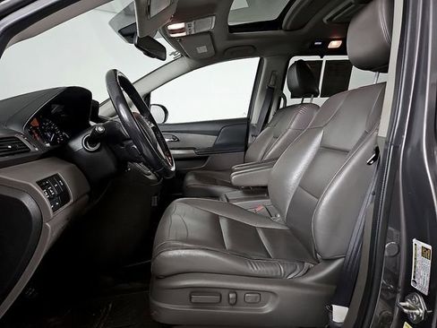 Used 2014 Honda Odyssey Touring Elite image 15