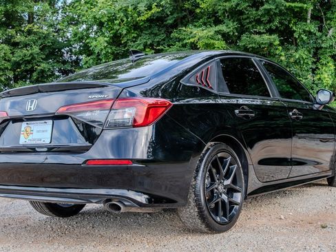 Used 2022 Honda Civic Sport image 5