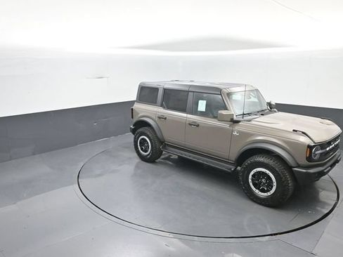 New 2026 Ford Bronco Outer Banks w/ Sasquatch Package AWD/4WD image 25