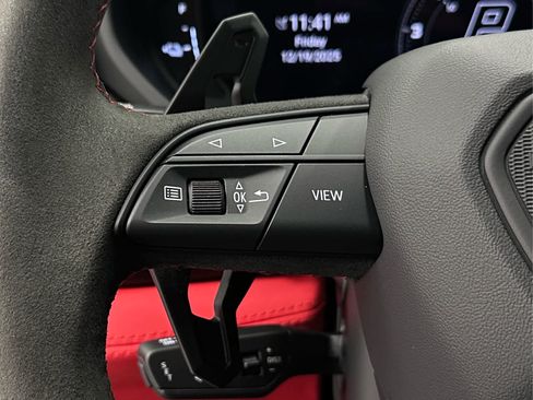 Used 2025 Lamborghini Urus SE image 25